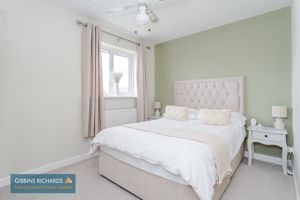 Bedroom- click for photo gallery